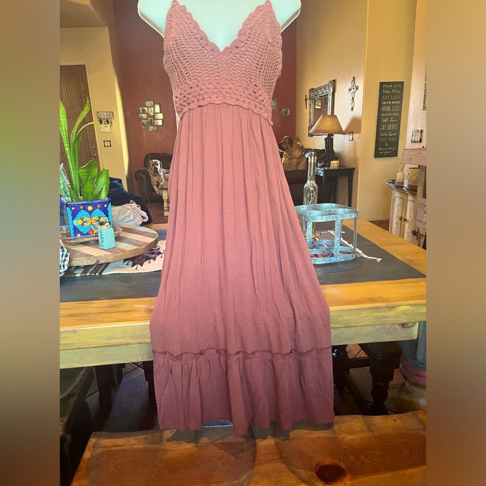 Elegant Pink Midi Dress